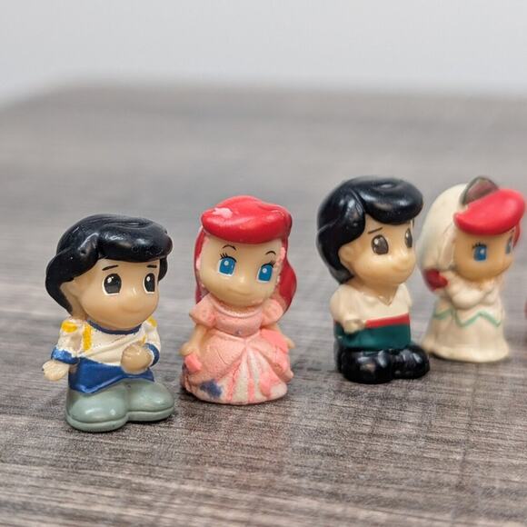 Disney Squinkie Lot of Miniature Figures Little Mermaid Snow White Beauty Beast - Picture 1 of 14